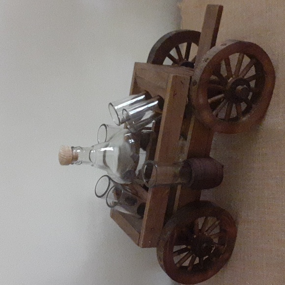 Whiskey Wagon - Picture 2 of 10